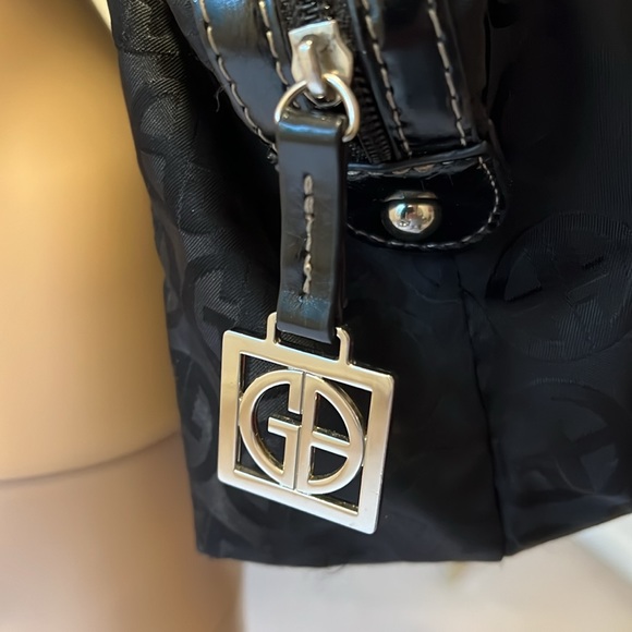 Giani Bernini Black Purse with Outer Pocket - Picture 2 of 8